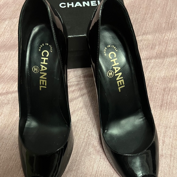 Chanel  lady shoes - Picture 1 of 4